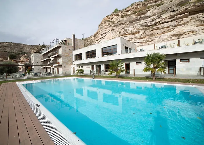 Almazara Suites